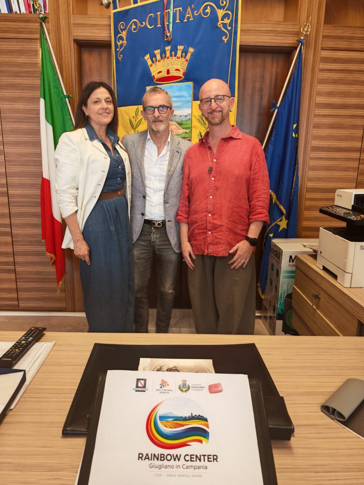 sindaco-di-giugliano-nicola-dalterio-la-vice-sindaca-bianca-perna-e-carlo-cremona-presidente-i-ken-aps-ets.jpeg sindaco-di-giugliano-nicola-dalterio-la-vice-sindaca-bianca-perna-e-carlo-cremona-presidente-i-ken-aps-ets.jpeg