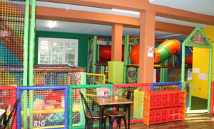 Area Gioco di circa 100mq per bambini da 0 a 10 anni