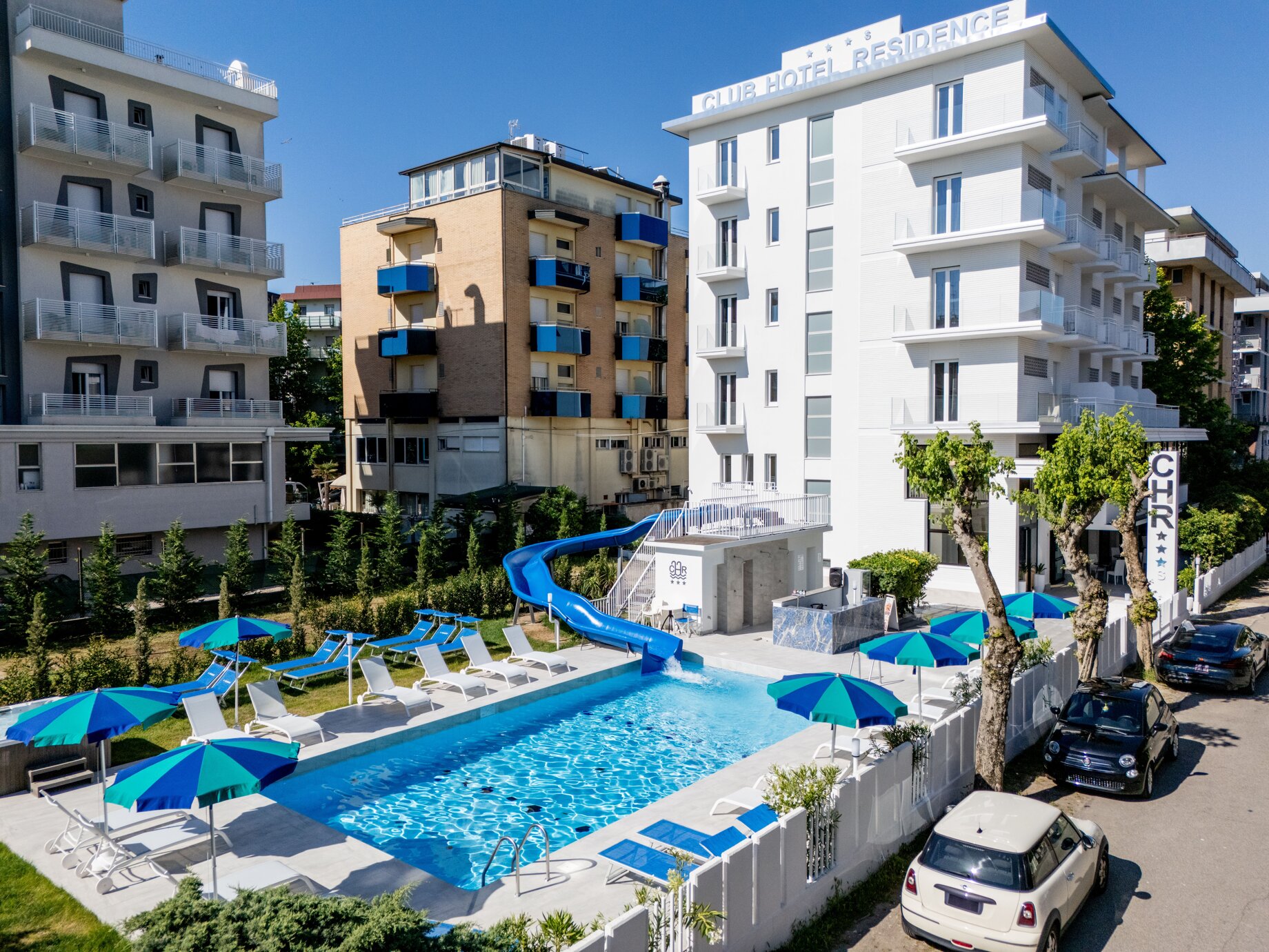 Facciata esterna Club Hotel Residence Cesenatico 3 stelle Facciata esterna Club Hotel Residence Cesenatico 3 stelle