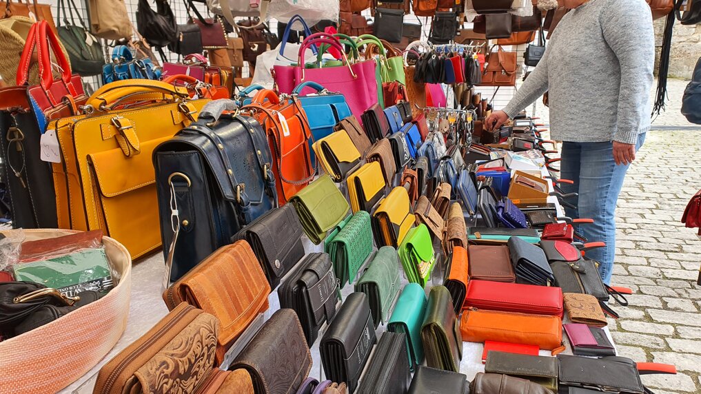 57a5e98c-624c-4243-b2ad-34b36d5f1e49