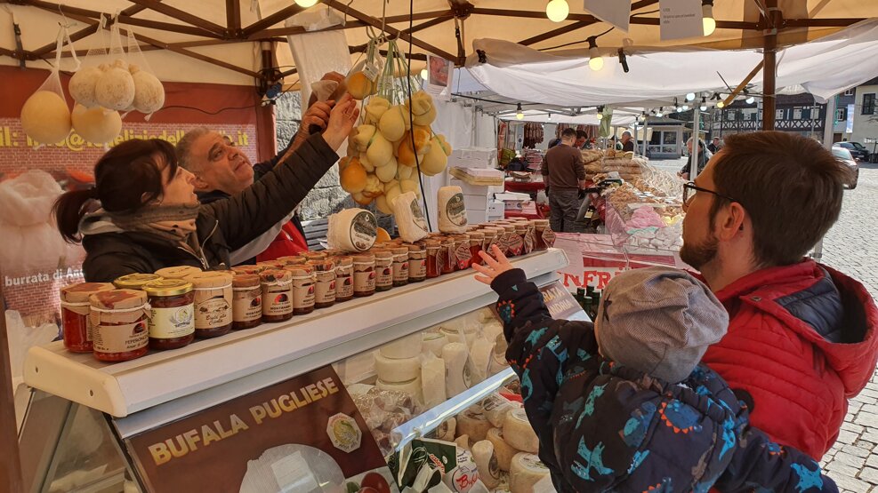 0bf35d91-ddbc-4b70-8340-7bf7d80a7fdc