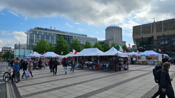 2a118290-f77a-4e65-9430-19f0f77c0b33