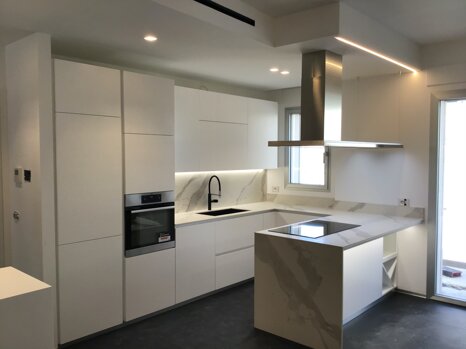 b5e22358-0253-40b1-b3e7-bcb4a20179a7