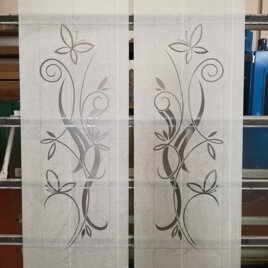 FELICITY decoro sabbiato su satinato (maschera pre-sabbiatura intagliata a mano)