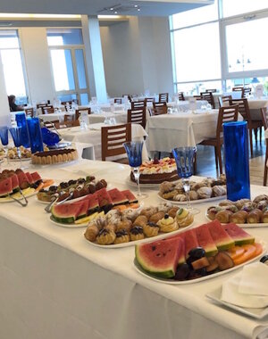 Buffet di Mignon e Frutta