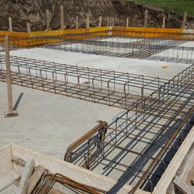 Gabbie di fondazione Posa delle armature di fondazione