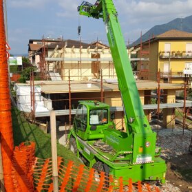 Montaggio soleta Operazioni di posa della soletta in legno del primo impalcato