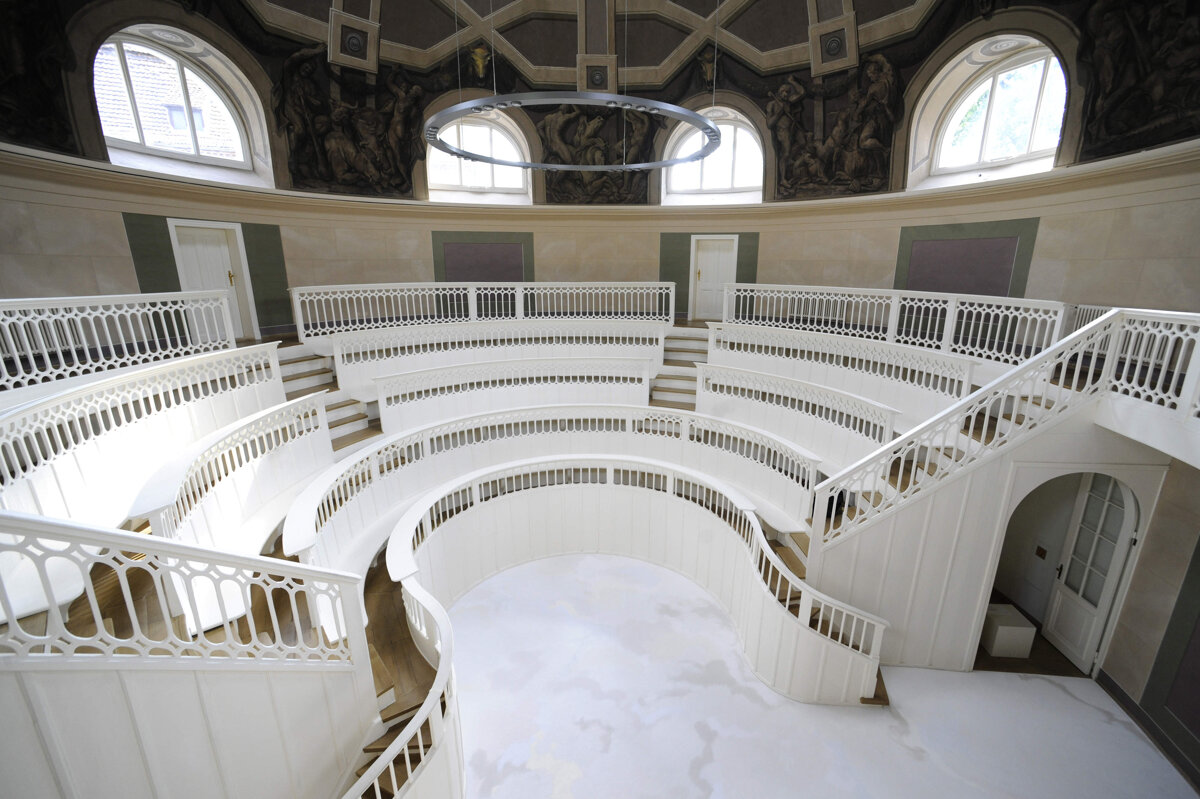 fef73e94-4437-42b0-98a1-71e9a27a601c