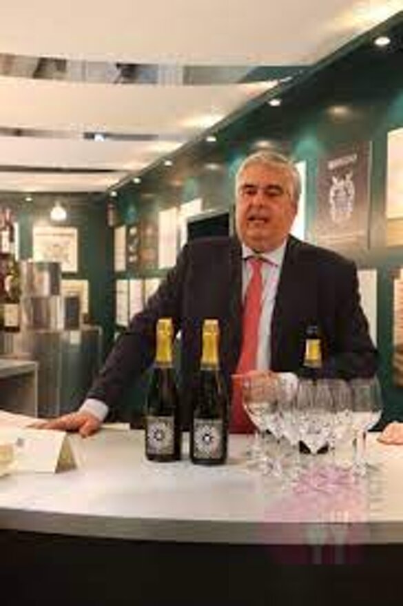 7f2ad62b-4606-4f22-91b9-a220974e96f7 7f2ad62b-4606-4f22-91b9-a220974e96f7