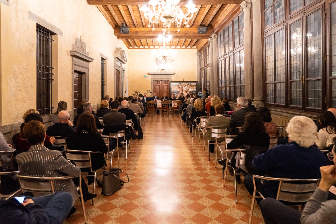 155c8b21-4a65-40f3-abdd-de360869b5b0 155c8b21-4a65-40f3-abdd-de360869b5b0