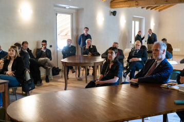 69d8a2bd-458b-445b-91e0-145a4e53ea23 69d8a2bd-458b-445b-91e0-145a4e53ea23