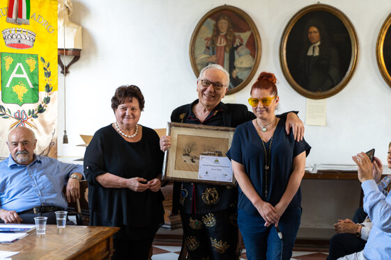 746b6700-867d-4fae-b411-b3ed70d712ac 746b6700-867d-4fae-b411-b3ed70d712ac