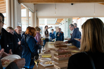 38759541-ea37-4b69-937a-7b94927f1beb 38759541-ea37-4b69-937a-7b94927f1beb