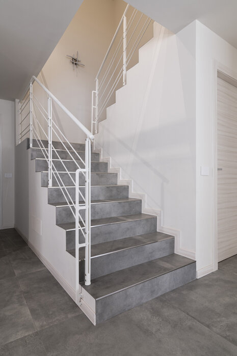 c9770875-ed56-4a57-9b88-a2f96cd5331e