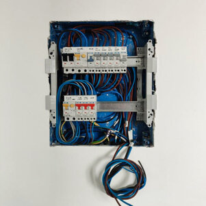 e7ce4b0d-4074-4d54-9954-417106c77846