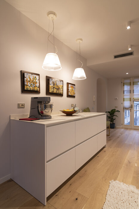 64983e0b-4ca3-47db-9c42-4137ee2820a8