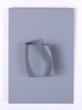 Eccessi (Dissonanze, grigio), 2024 Vai alla pagina dedicata