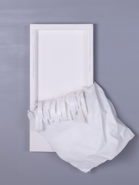 Eccessi (Dissoluzione, bianco), 2024 Vai alla pagina dedicata