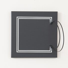 Eccessi (distorsioni, quadrati, nero), 2025 Vai alla pagina dedicata