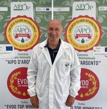 9ad3b8f9-ba20-4c50-b60c-a9c8efd4328d