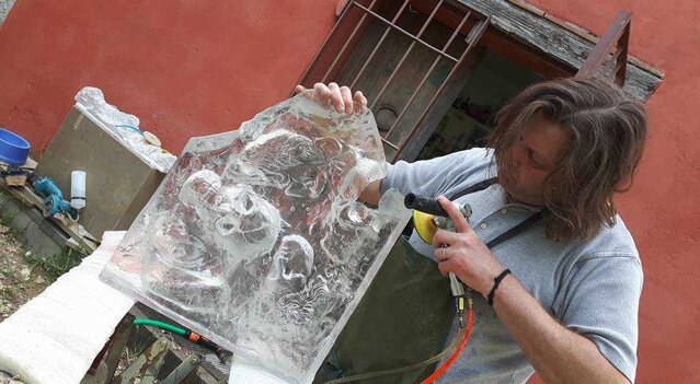 136bca9a-00c2-43f7-ac4c-9fd8efec920f