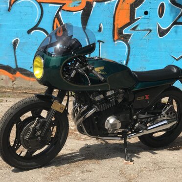 Honda cbx550f2