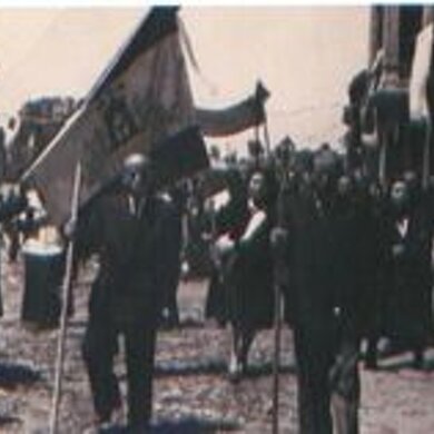 Procesion de San Pedro. Puente Castro Procesion pasando por la calle Mansilla, hoy Victoriano Martinez. Puente Castro Castro