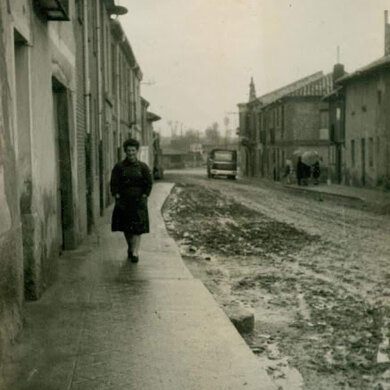Calle del medio, hoy Victoriano Martínez. Puente C