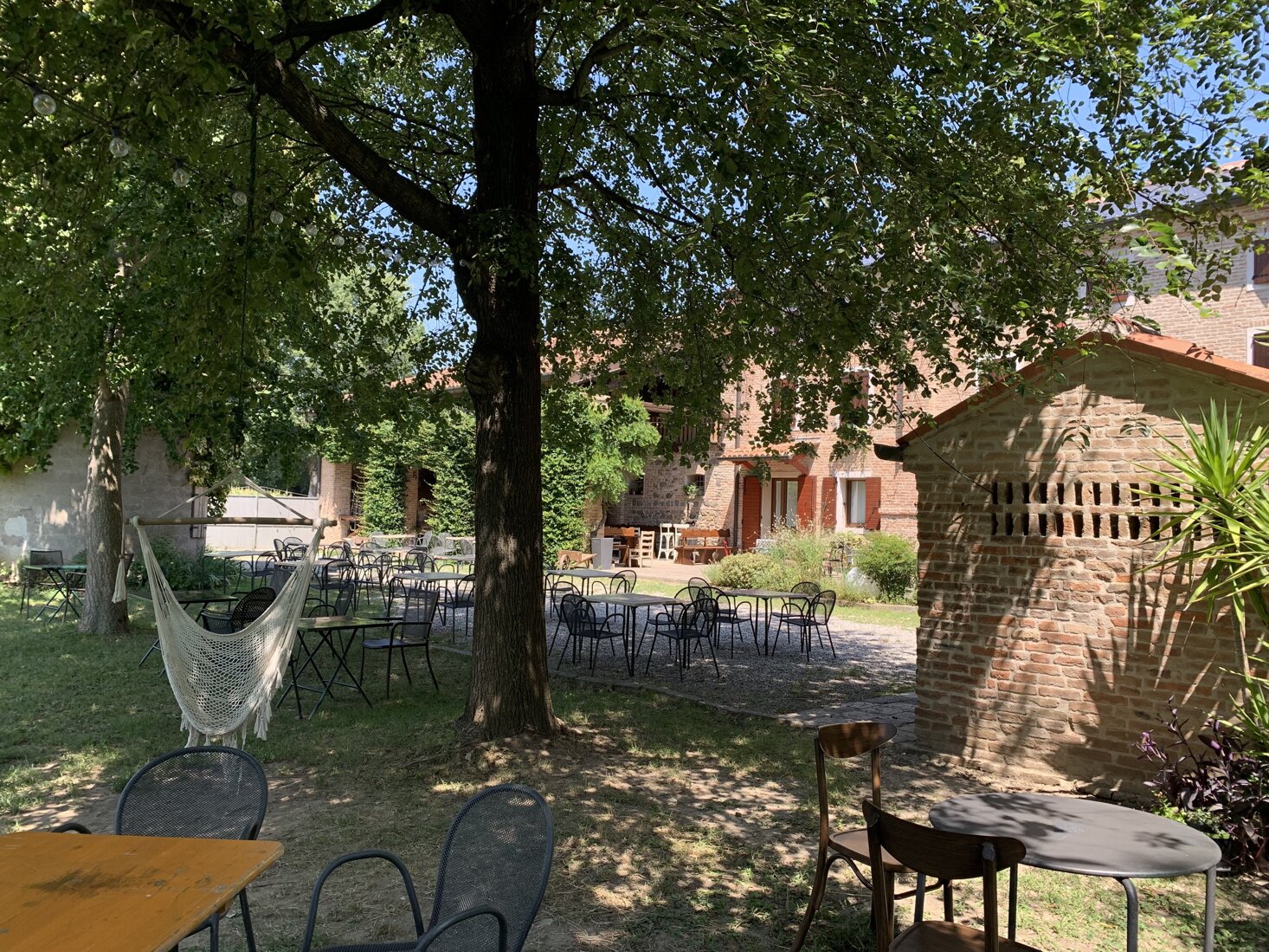 ampi spazi esterni per eventi privati