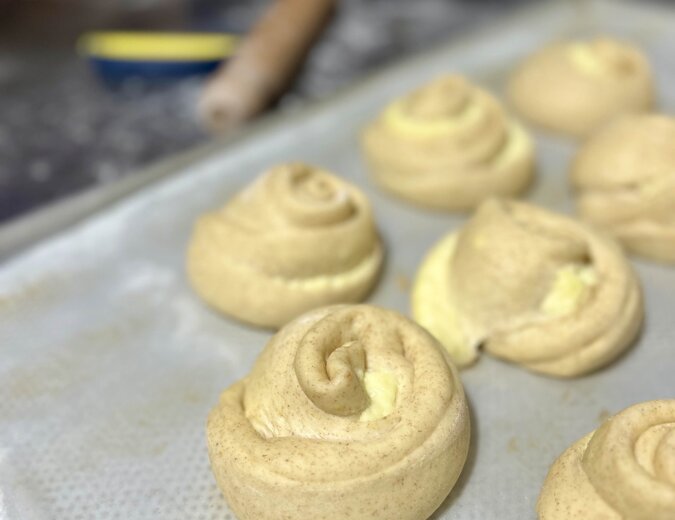 lievitati per la colazione con crema pasticcera