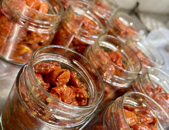 datterini confit con olio evo