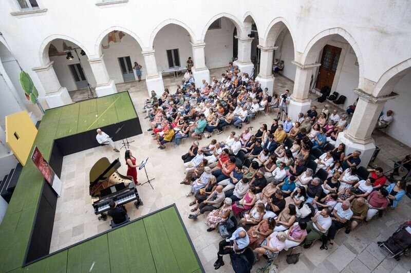 La 52° edizione del Festival della Valle d’Itria presenta un viaggio musicale nel mare nostrum.