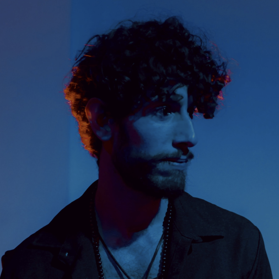 "Escaping Rules" è il titolo del nuovo album di Riccardo Roveda