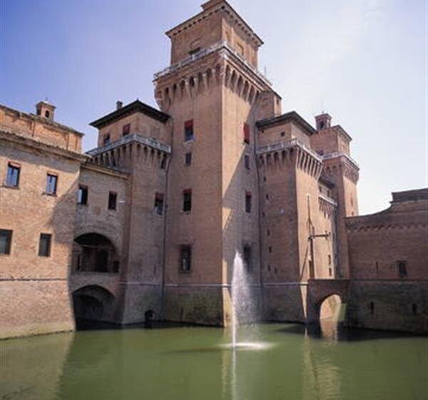 Ferrara, citt&agrave; del Rinascimento, e il suo Delta del Po