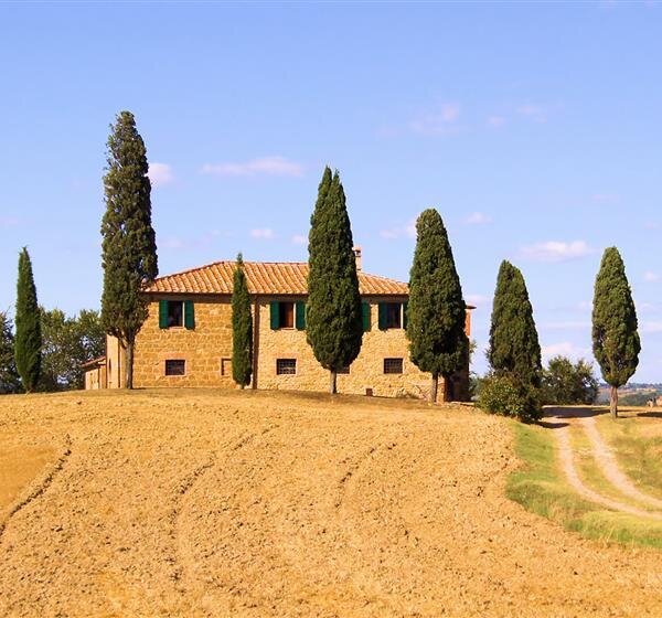 val-dorcia.jpeg val-dorcia.jpeg