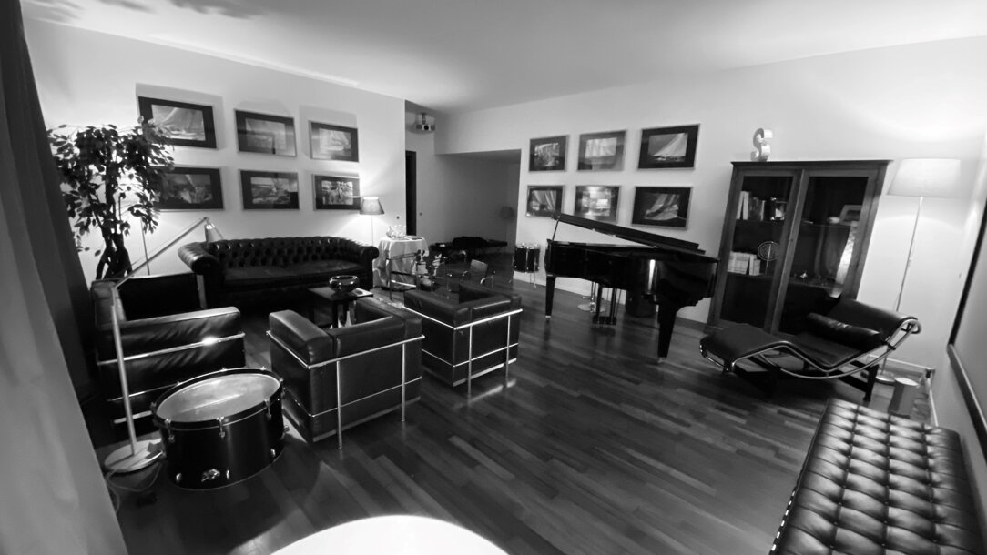 salotto.jpeg salotto.jpeg