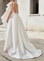 giulia-by-peter-langner