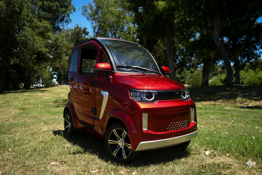 auto elettrica senza patente cabinata freemo per anziani e disabili grecale auto elettrica senza patente cabinata freemo per anziani e disabili grecale