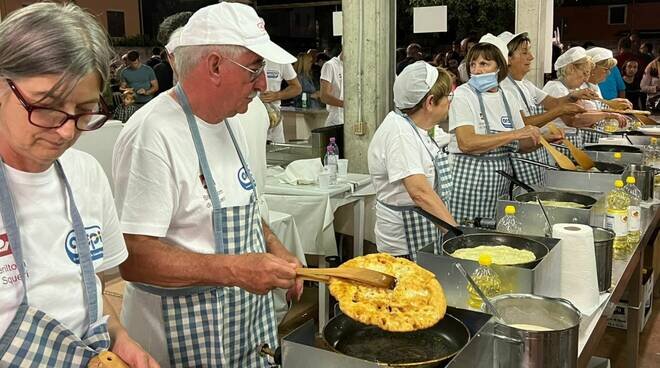 e35eb477-0803-496a-8ac1-a672adaa53de.jpg e35eb477-0803-496a-8ac1-a672adaa53de.jpg