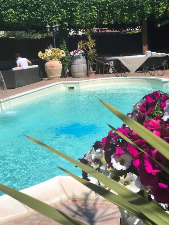 foto7.jpeg foto7.jpeg