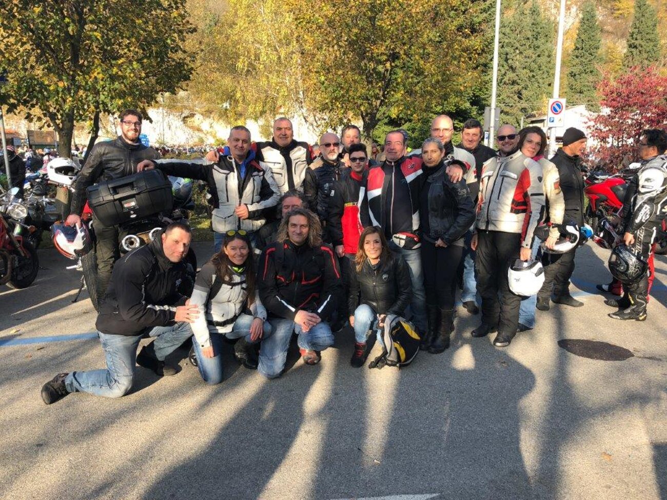 fb0b8bfd-9a9e-4217-ab65-1454538bb703 fb0b8bfd-9a9e-4217-ab65-1454538bb703