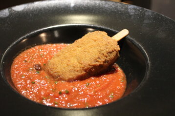 e9ff7005-e0f6-43a8-9170-085d996d1d30 e9ff7005-e0f6-43a8-9170-085d996d1d30