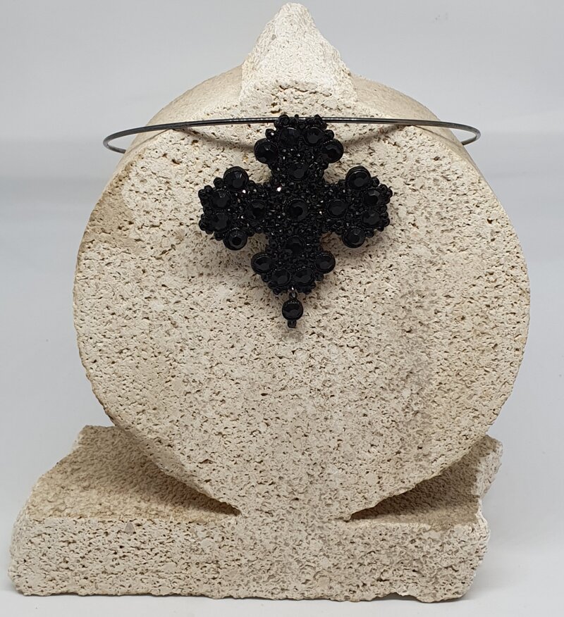 collier-santa-croce