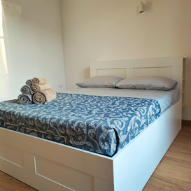 1e0af8c7-6915-425e-8f59-7f31065f07cb