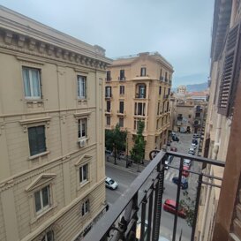 6f453cdb-df7a-4f5c-9e10-835901951a0e