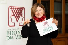 daniela mastroberardino - pres. donne del vino.jpeg