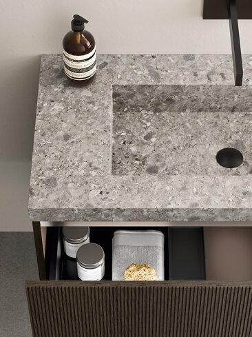 5f1c5b62-b6c4-4f98-b154-4bf2830a9764