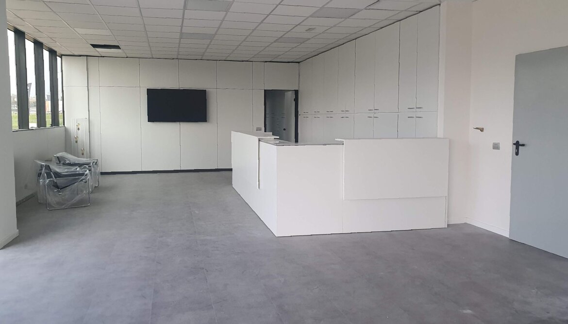 955e1005-c195-43a2-9f2a-b982ba6d7d11