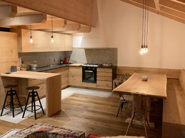 28ffb97b-93ec-452f-bcaf-63eb7da30c74