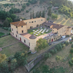 VILLA CERRETINO VILLA CERRETINO IN TOSCANA VILLA CERRETINO VILLA CERRETINO IN TOSCANA